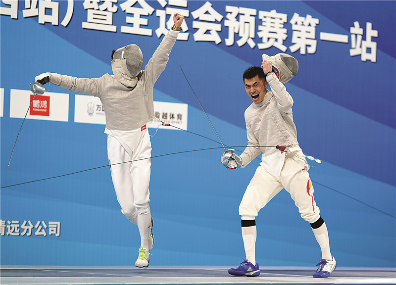 Дэн Сяохао победил в соревнованиях по сабле среди мужчин на первом отборочном турнире к 15-м Национальным играм