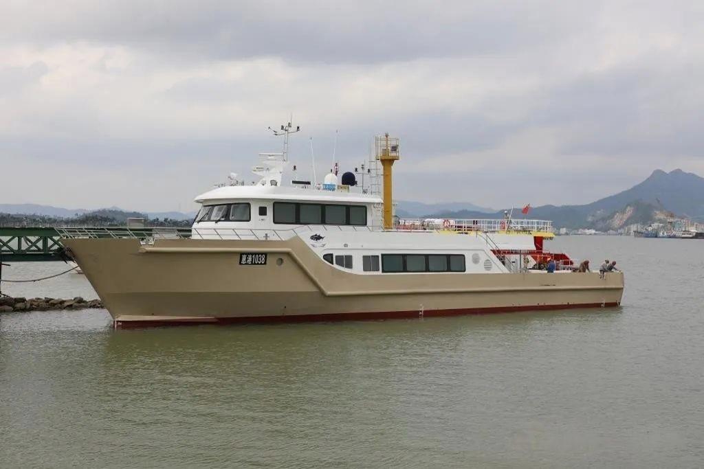 Grandsea 30.8 米二手豪华客舱巡洋舰和钓鱼休闲船