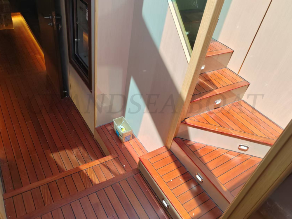 Grandsea 20m FRP Luxury Pleasure Cabin Cruiser Motor Yacht 待售