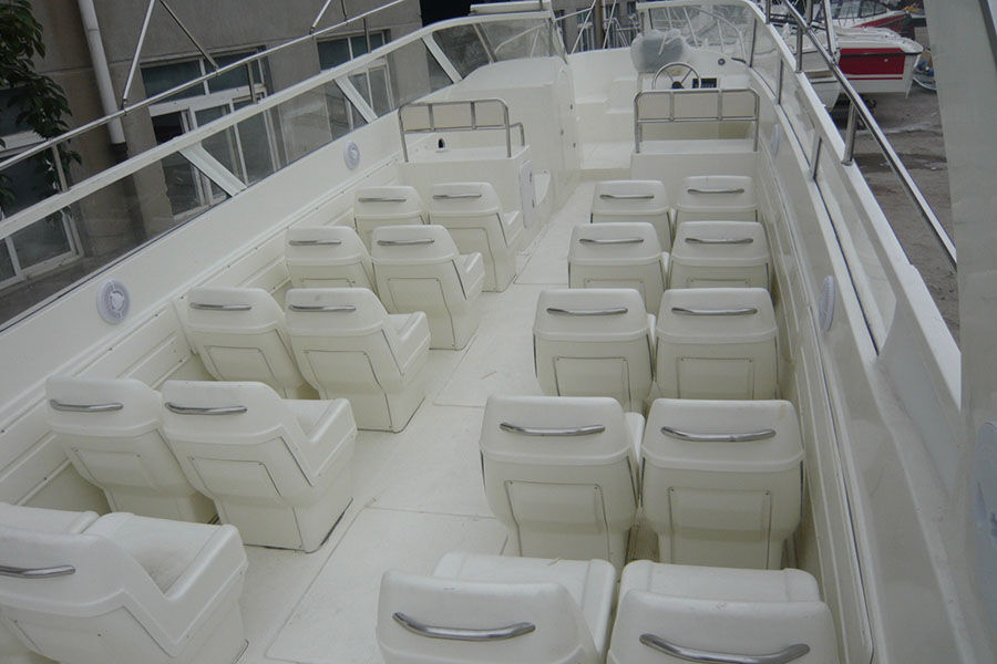 出售 11.6m 玻璃纤维 25 人高速客运水上出租车船