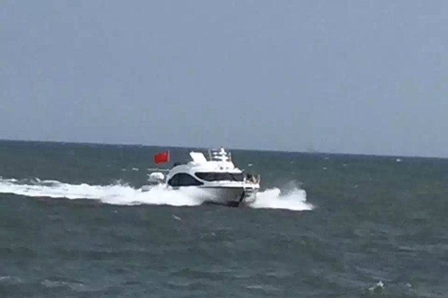 出售 13.8 米 36 人玻璃纤维客运船，内置柴油发动机