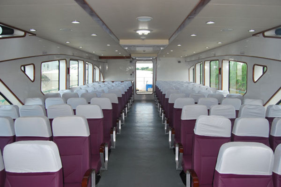 出售 18m 60 人铝壳客船