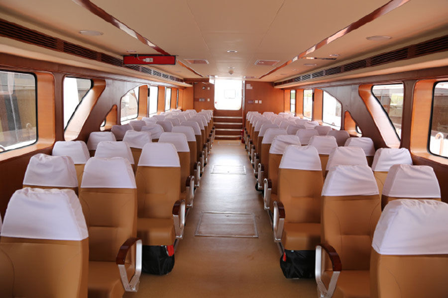 中国 25m 玻璃钢日间商业 140 客渡船待售