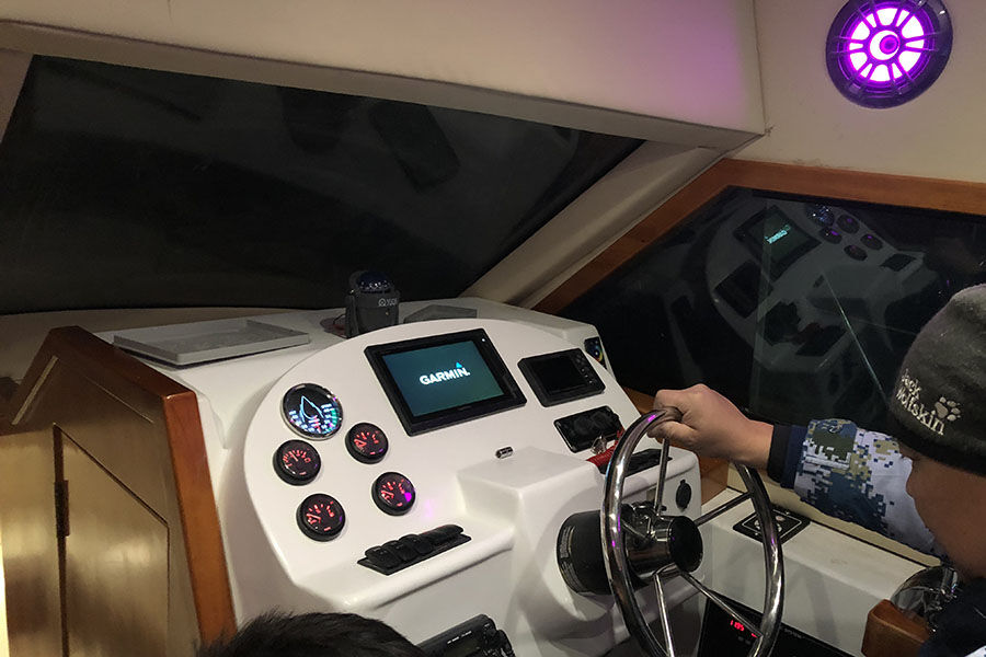 出售 36 英尺玻璃纤维飞桥巡洋舰运动钓鱼船