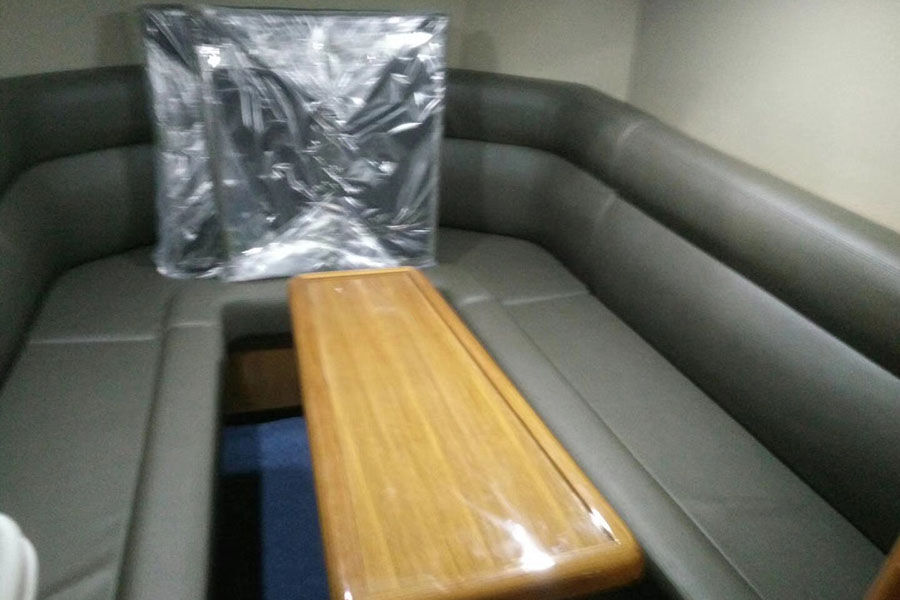 出售 Grandsea 45 英尺玻璃纤维渔船，配备柴油舷内发动机