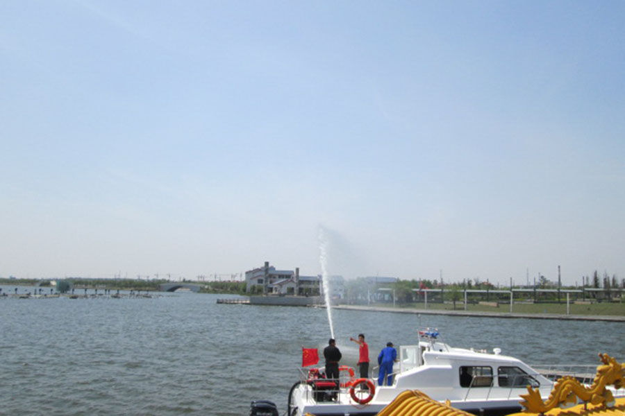 出售 Grandsea 40-41 英尺玻璃钢快速消防救援船带舷外发动机