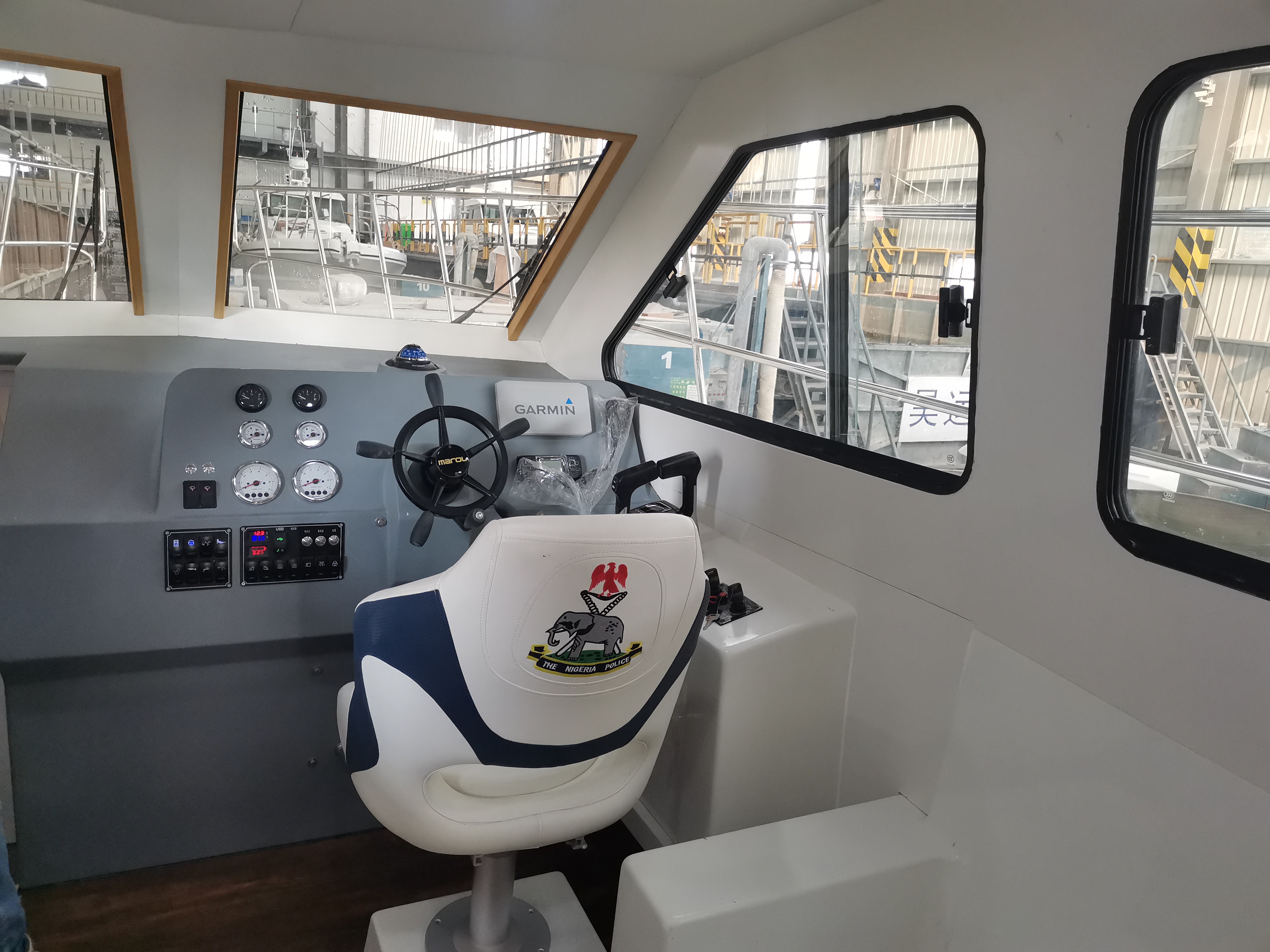 Grandsea 12m FRP 材质舷外发动机巡逻艇出售