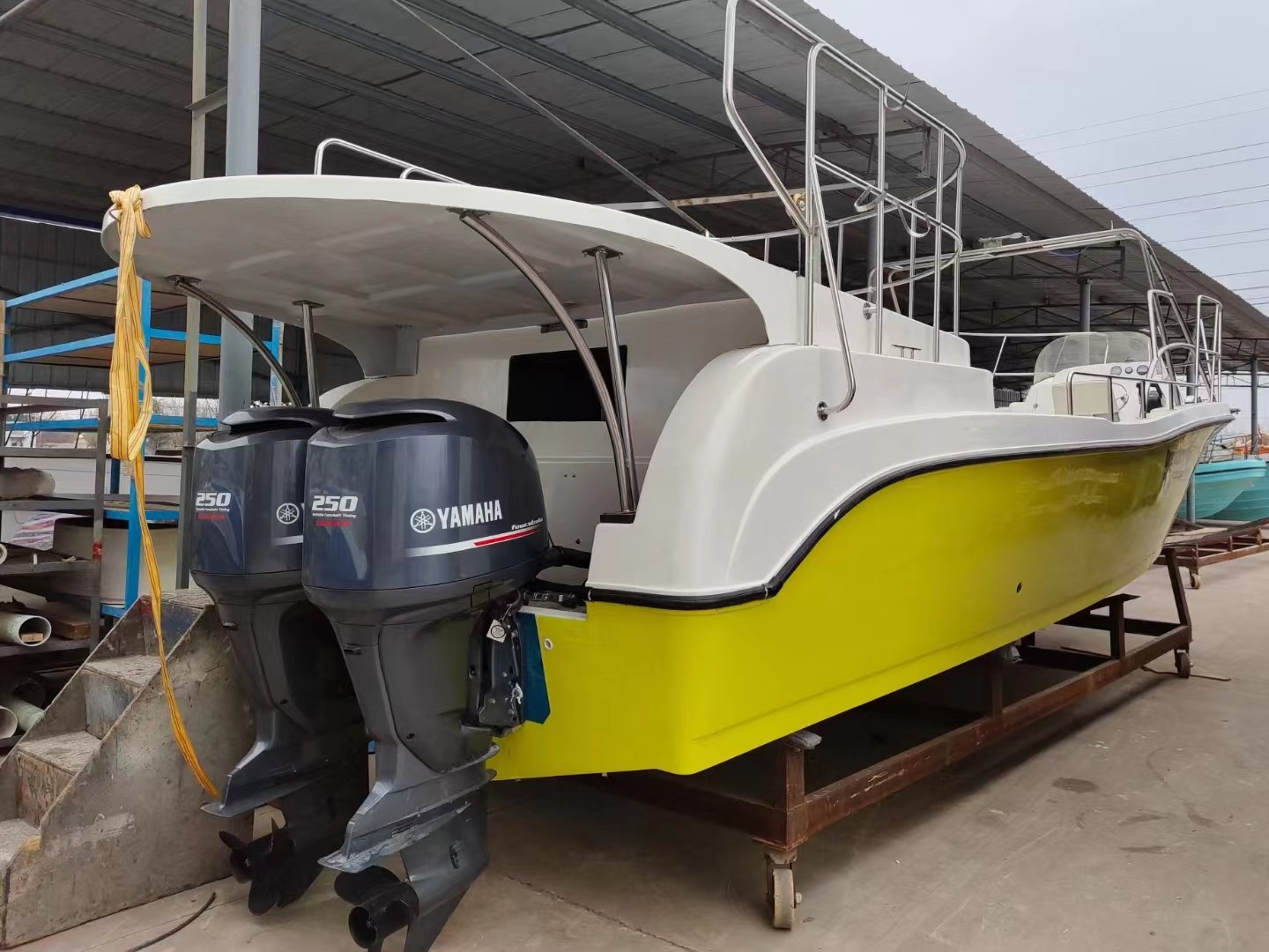 Grandsea 10.7m 玻璃纤维材料高速平台滑翔伞船 2 人出售