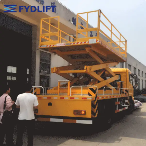 剪叉式升降机液压升降平台电动车载式高空作业车液压移动式升降机