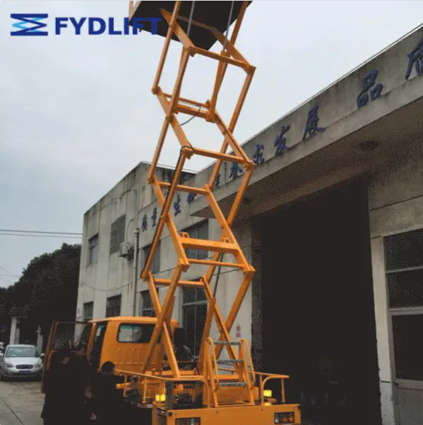 剪叉式升降机液压升降平台电动车载式高空作业车液压移动式升降机