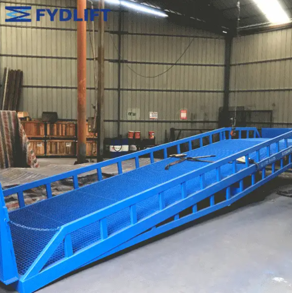 移动式登车桥手动液压仓库集装箱 汽车电动搬运叉车卸货登车桥