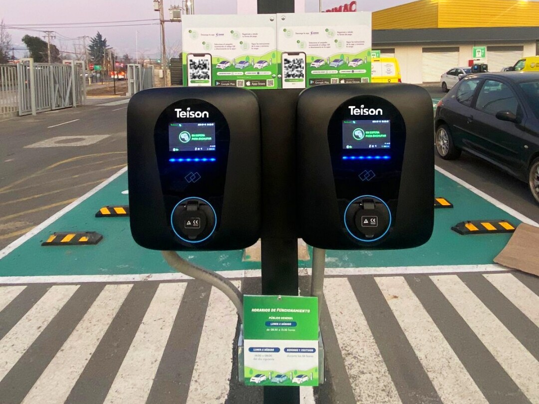 Общественная зарядная станция переменного тока Teison EV мощностью 22 кВт в Южной Америке, 2024 г.