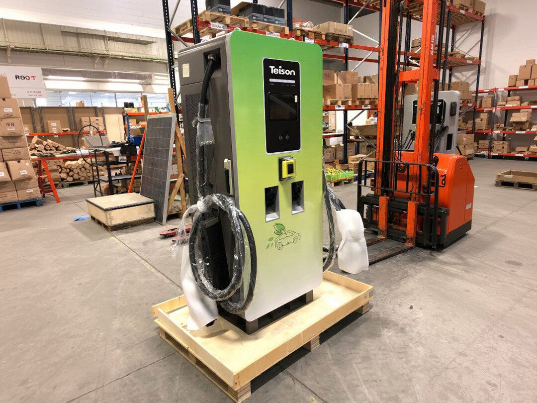 Станция быстрой зарядки постоянного тока Teison DC Pro мощностью 180 кВт установлена в Южной Америке в 2025 г. Станция быстрой зарядки постоянного тока Teison DC Pro мощностью 180 кВт установлена в Южной Америке в 2025 г.