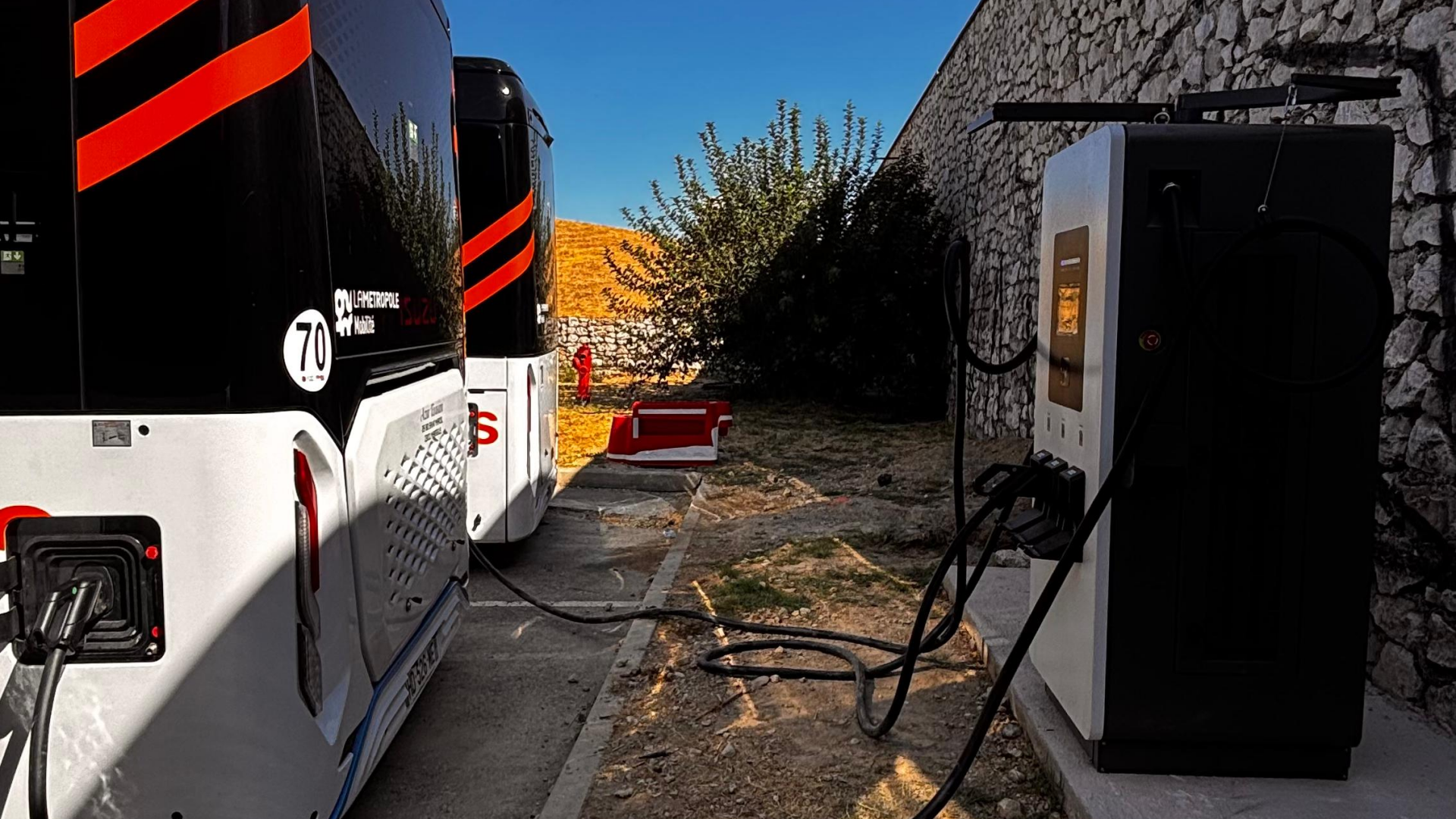 Важность решений для зарядки электромобилей в автопарке