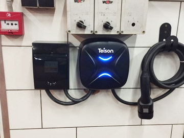 Зарядное устройство Teison 1 фаза переменного тока Smart mini Wallbox в России, 2021 г.