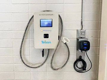 Зарядная станция постоянного тока Teison 20 кВт, 1Gun и настенное зарядное устройство переменного тока, 7 кВт, Бразилия, 2023 г. Зарядная станция постоянного тока Teison 20 кВт, 1Gun и настенное зарядное устройство переменного тока, 7 кВт, Бразилия, 2023 г.