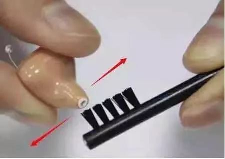 如何保养助听器