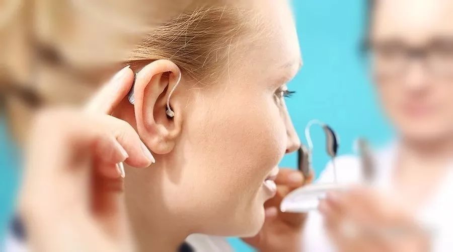 初戴助听器，我该如何适应？