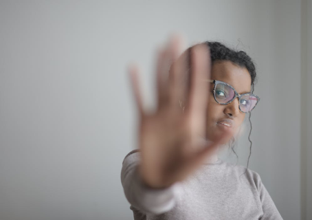 助听器电池不经用？隐藏的原因有这些