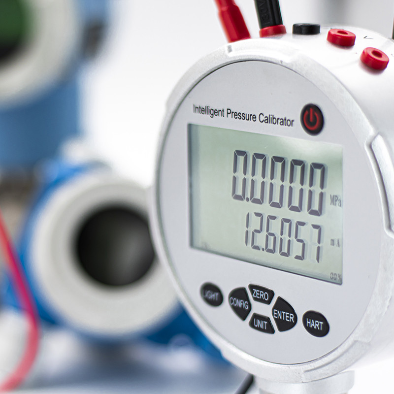 digital pressure gauge calibrator.jpg