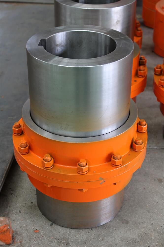 El papel del acoplamiento de engranajes en la producción de desplazamiento relativo.