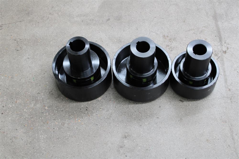 Máquina herramienta de precisión para el procesamiento y selección de acoplamientos