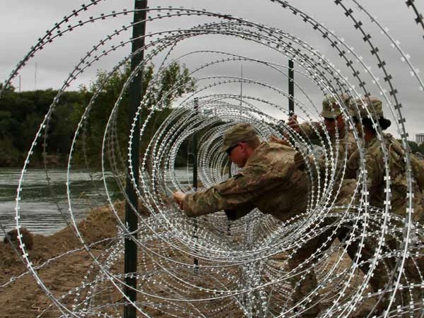 Dây thép gai lưỡi dao 03 3