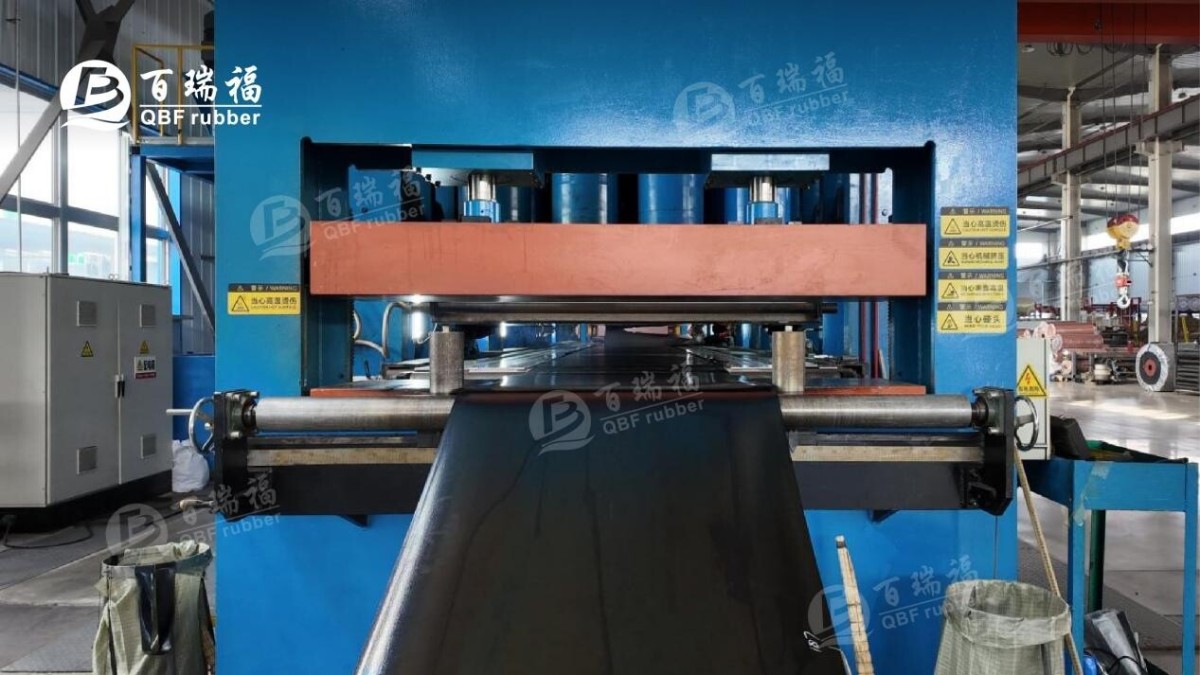 图片2.jpg 1772155825885819495972798464.jpg