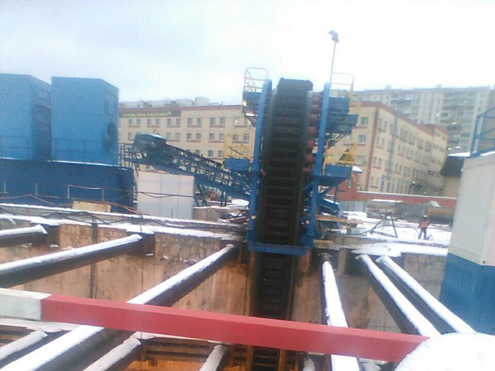 Конвейерная лента с боковыми стенками