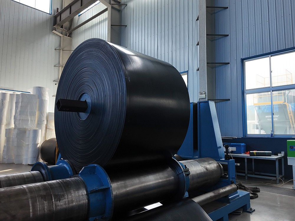 Трубчатый конвейерный пояс