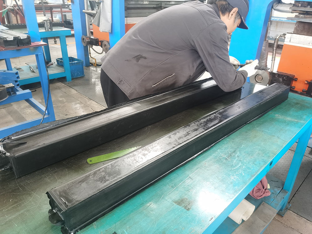 Ударный брус