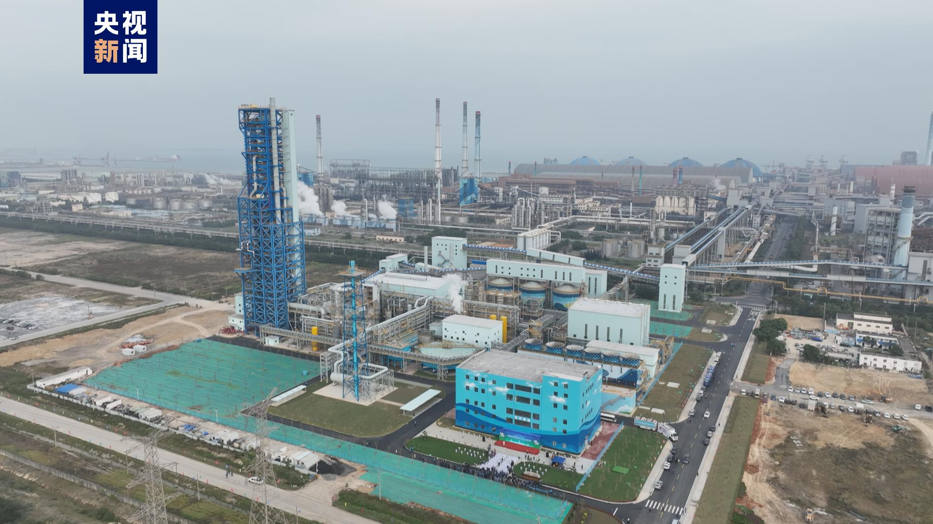 El primer horno de eje a base de hidrógeno de un millón de toneladas de China se encendió y puso en producción con éxito. ¡QBF está equipado con la cinta transportadora de pared lateral de elevación vertical de 112 metros con la altura de transporte más a El primer horno de eje a base de hidrógeno de un millón de toneladas de China se encendió y puso en producción con éxito. ¡QBF está equipado con la cinta transportadora de pared lateral de elevación vertical de 112 metros con la altura de transporte más a
