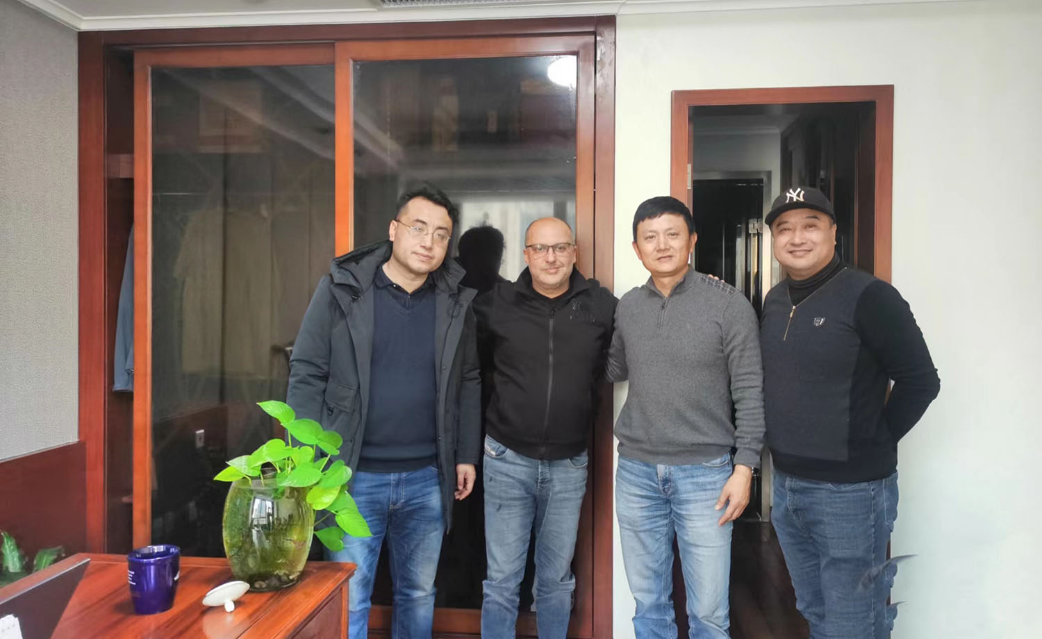 中东客户Farshad来我公司参观考察