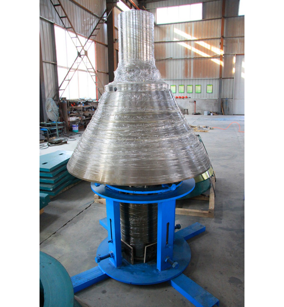 Запчасти для конусных дробилок Sandvik