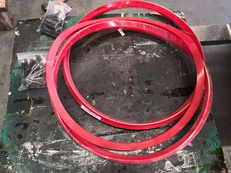 ЗАПАСНЫЕ ЧАСТИ METSO HP200