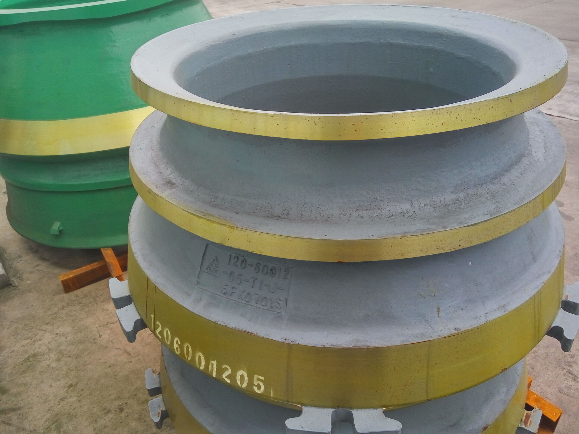 Изнашиваемые детали Metso HP500