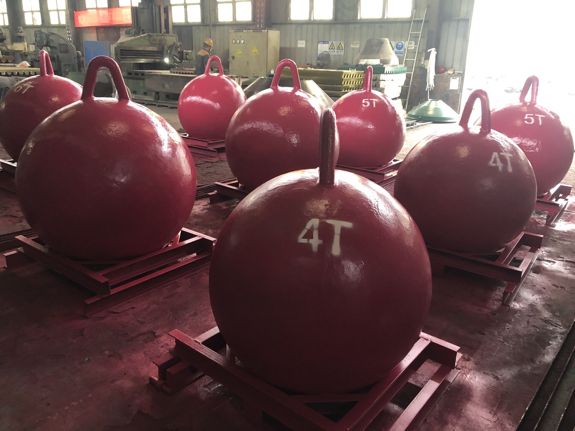 стальной шар: 3-10 тонн