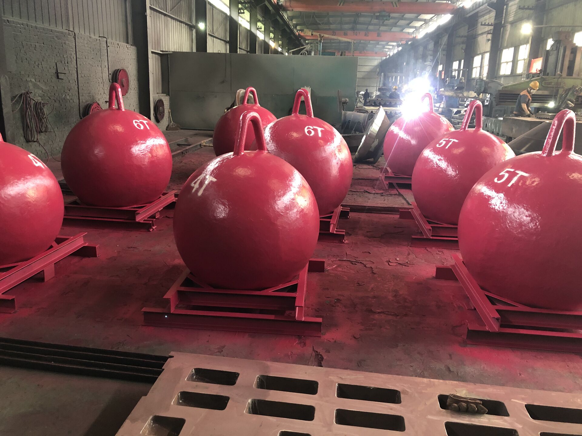 стальной шар: 3-10 тонн