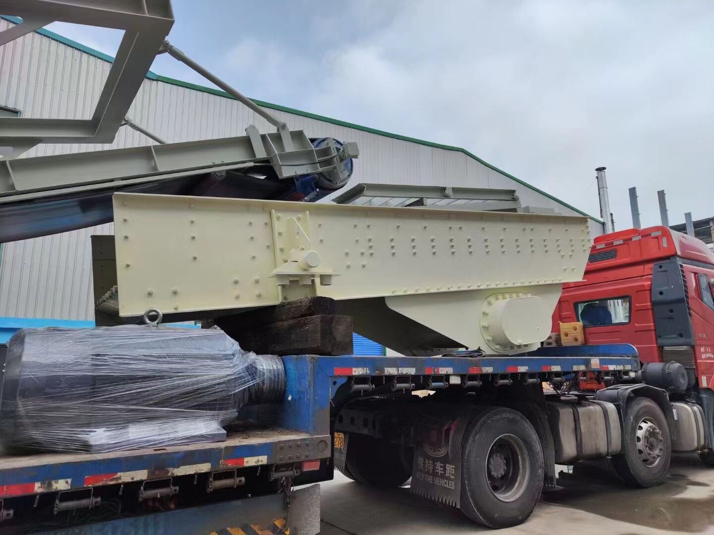 Мобильная шиномонтажная клеть Metso C-120