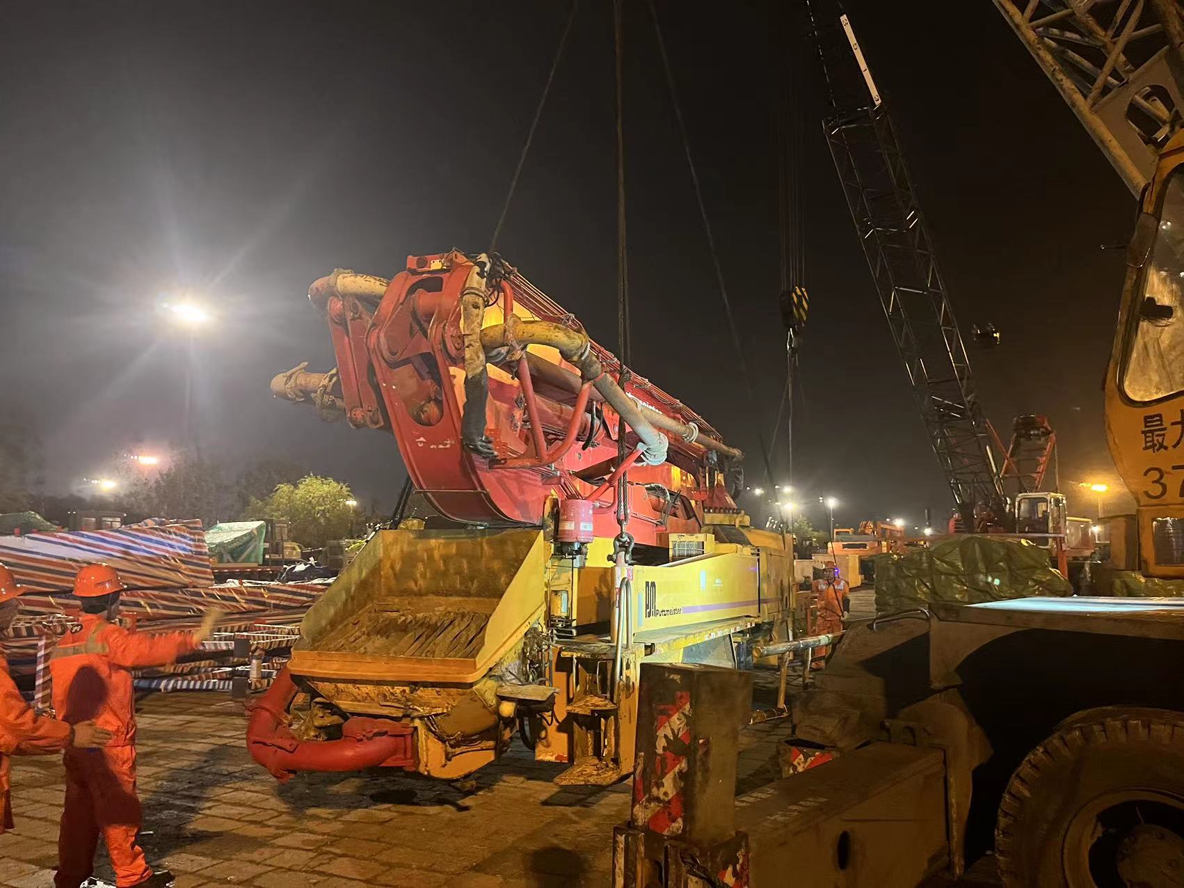 Насос Putzmeister длиной 46 метров отправлен в Иран