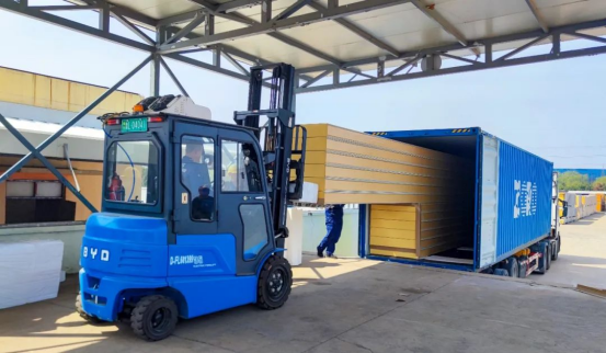 Успешная реализация проекта строительства плиты в Папуа-Новой Гвинее.