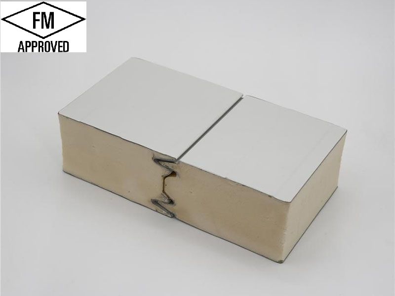 Полиуретановая сэндвич-панель 