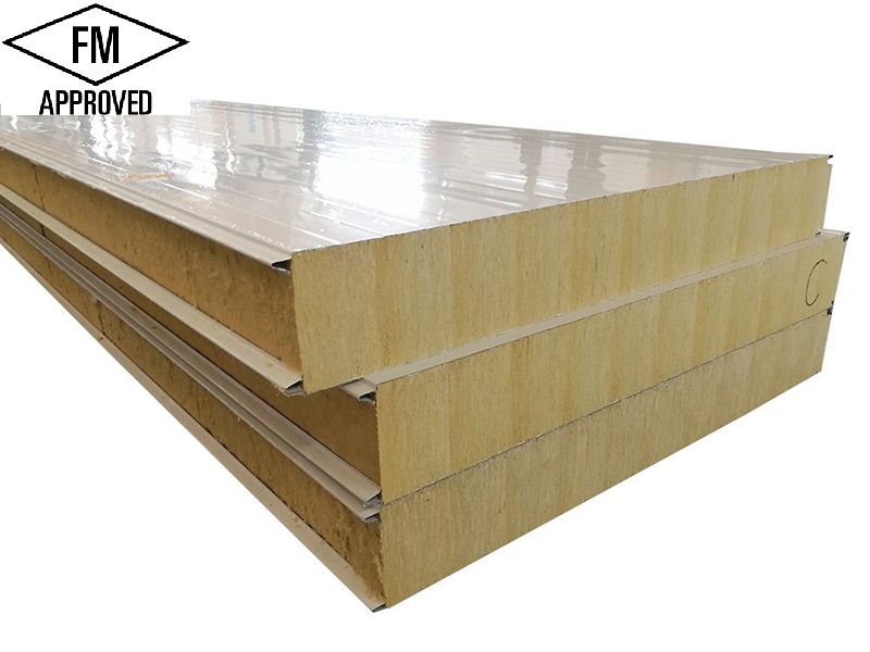 Полиуретановая сэндвич-панель 