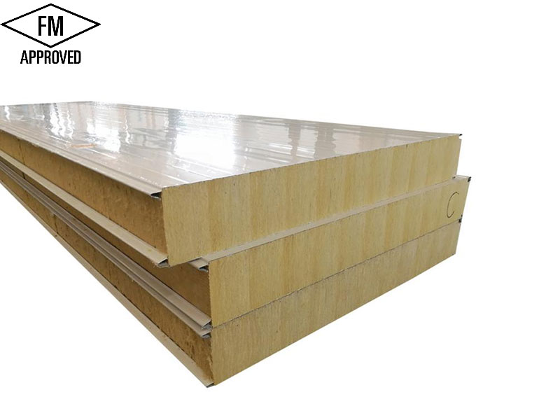 Теплоизоляционная сэндвич-панель