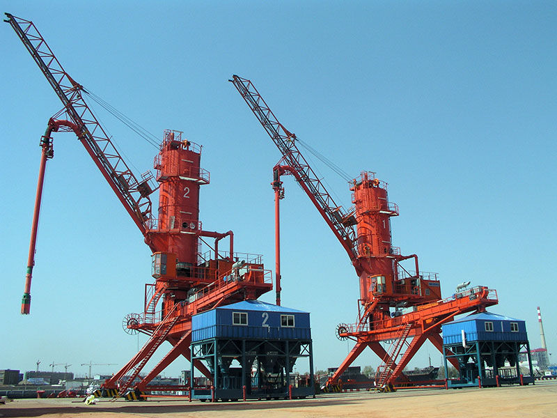 Стакер-реклаймер и разгрузчик