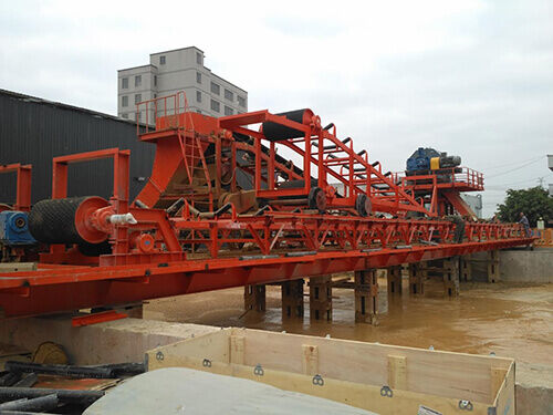 Для чего используется ленточный конвейер?