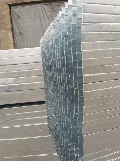 Galvanized-Steel-Grating1.jpg Galvanized-Steel-Grating1.jpg
