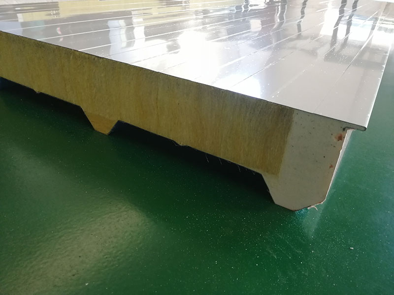 Сэндвич-панель для кровли