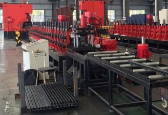 New Solar Photovoltaic Scaffold Production Equipment Roll Forming Machine 