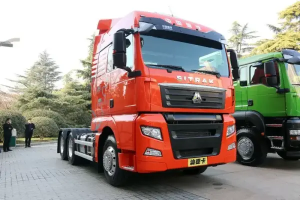 Sinotruk Sitrak C7H Tractor Truck ZZ4256V364HE1B/W7GDM36-BZ